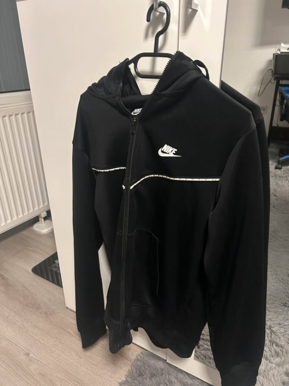 Nike Tech Fleece Full-Zip Hoodie — Black, Size M